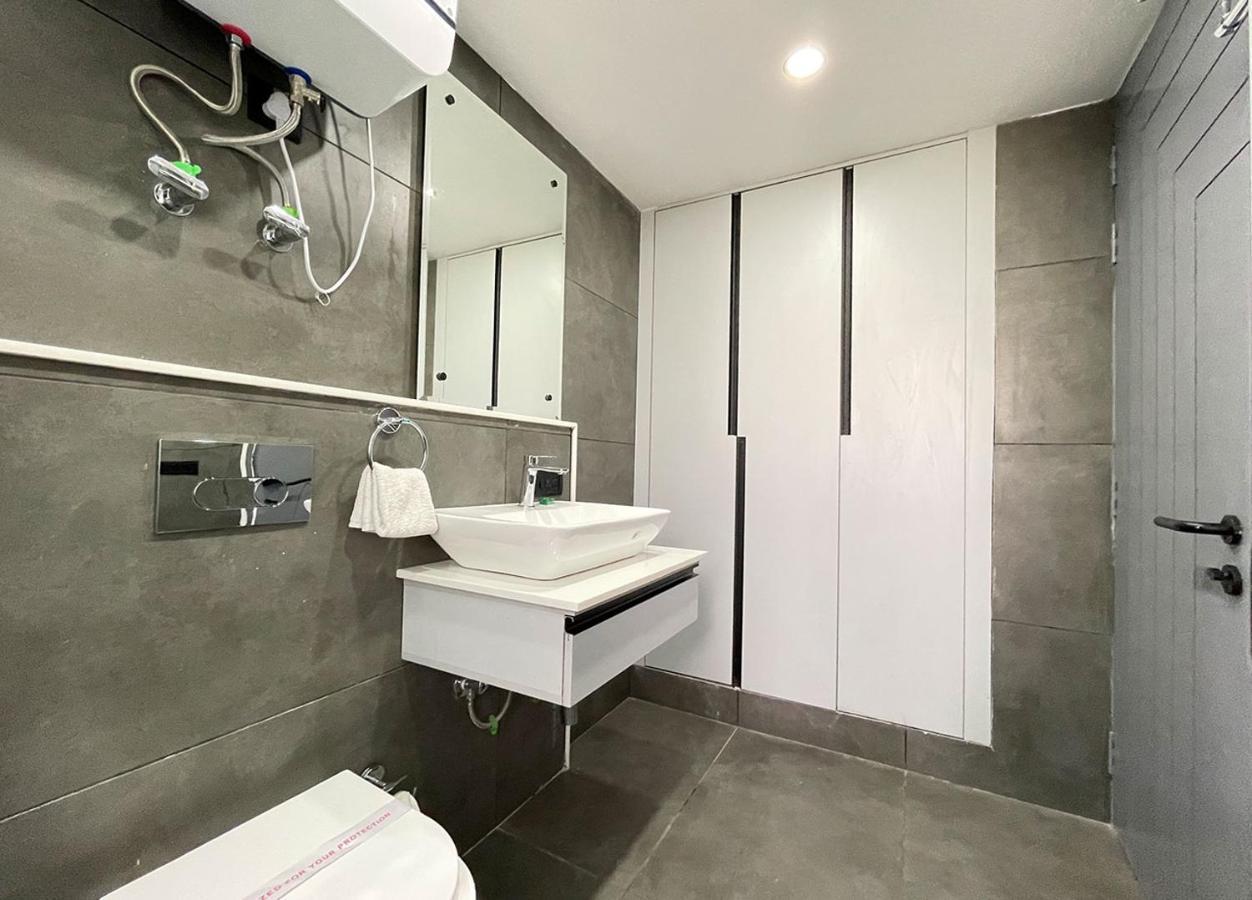Bedchambers Serviced Apartments, Mg Road Γκουργκάον Εξωτερικό φωτογραφία