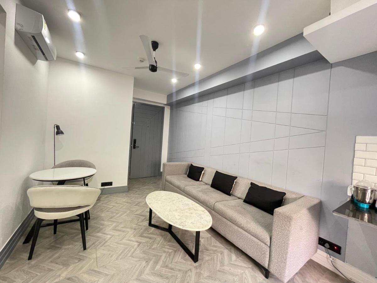 Bedchambers Serviced Apartments, Mg Road Γκουργκάον Εξωτερικό φωτογραφία