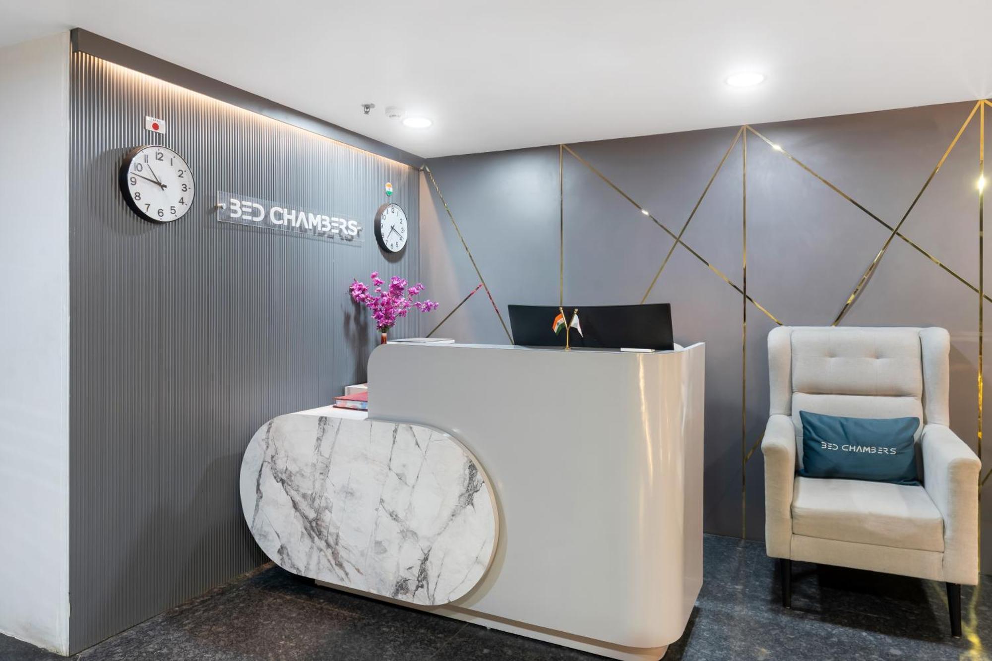Bedchambers Serviced Apartments, Mg Road Γκουργκάον Εξωτερικό φωτογραφία