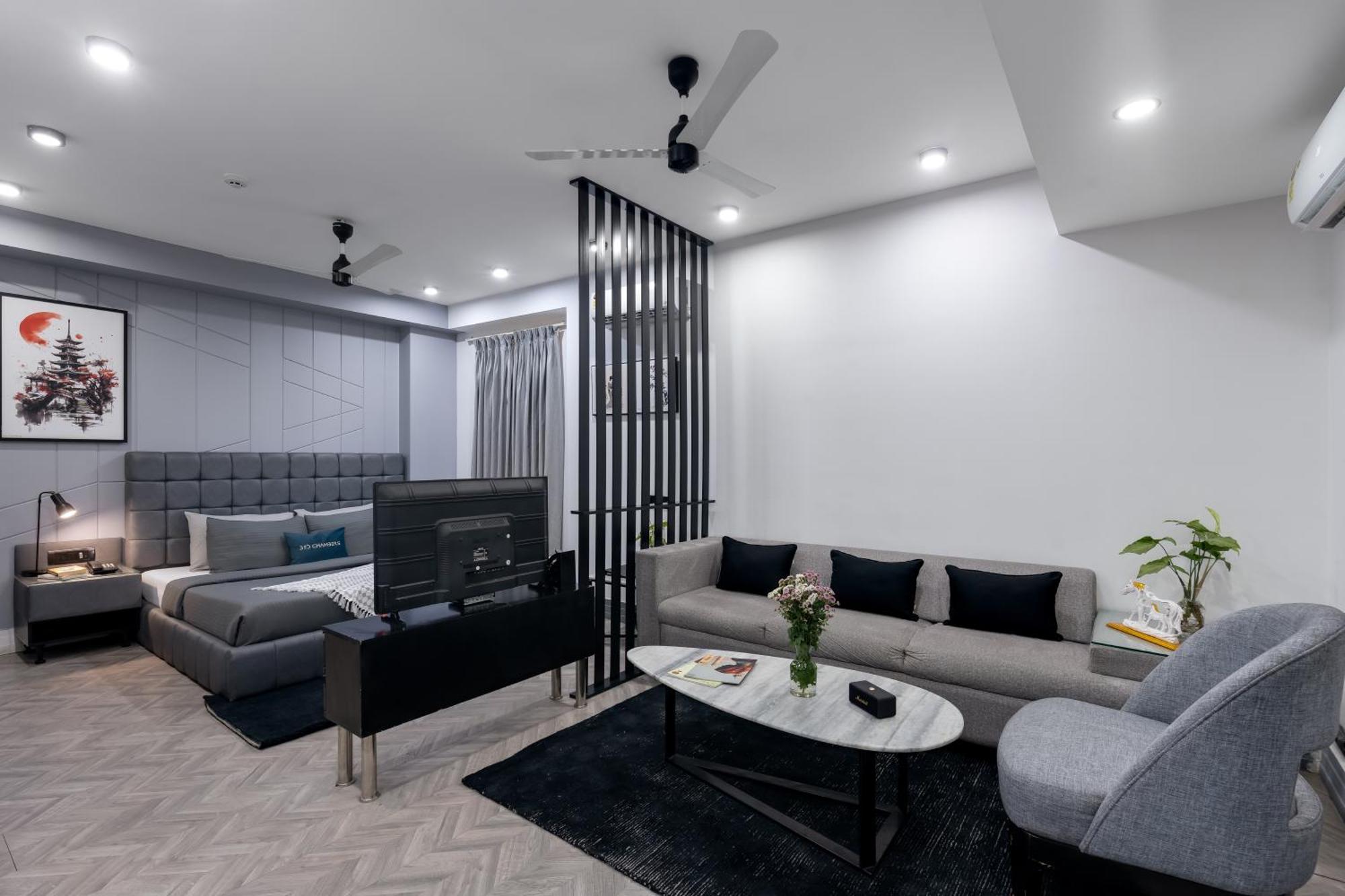 Bedchambers Serviced Apartments, Mg Road Γκουργκάον Εξωτερικό φωτογραφία
